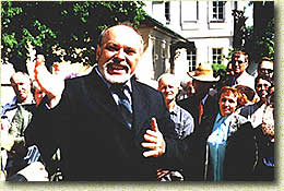 �������� �������� �. ����������� "�� ������� � ����� ������".  2004 �